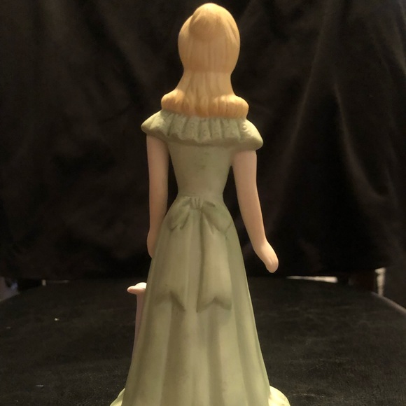 Vintage Age 15 Enesco Growing Up Girls - Blonde figurines - Picture 11 of 13